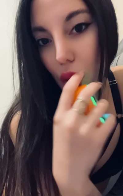 Such a cute girl smoking? Of course I do and I love doing it 🥵🔥😈