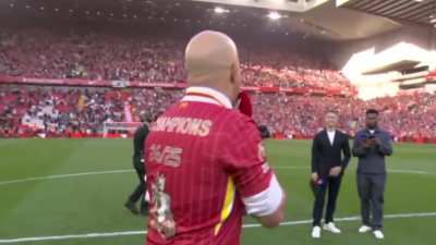 Arne Slot chanting: &ldquo;JURGEN KLOPP, LALALAAA LALA LA!&rdquo;