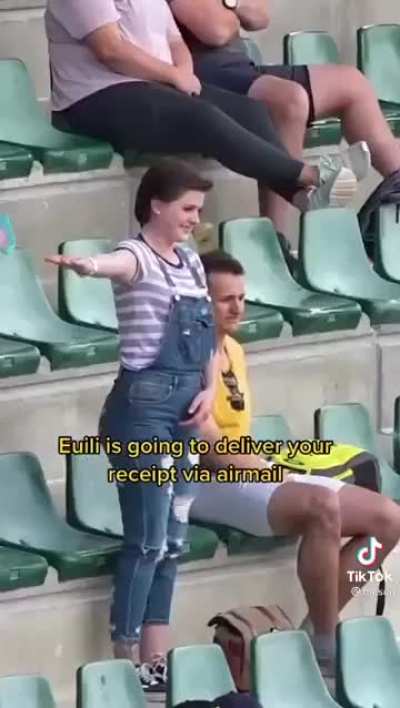 Best wingman ever?
