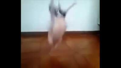 Chicken got moves