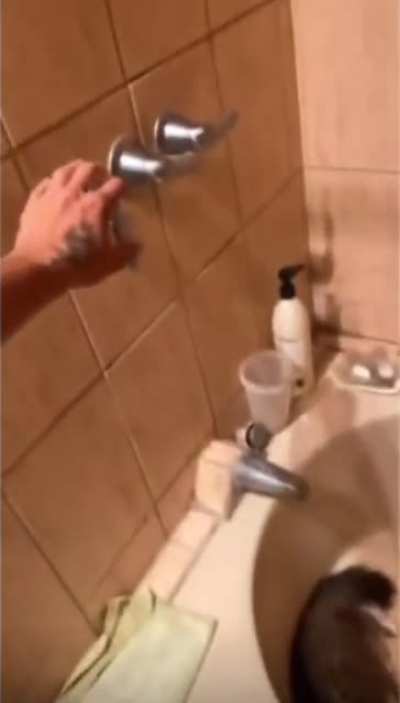Don't turn on the water!