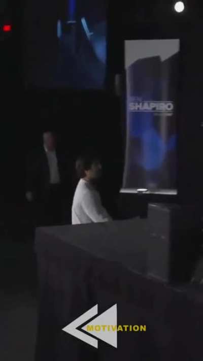 Audience member challenges Ben Shipiro&rsquo;s height.