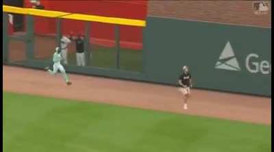 'Beat The Freeze' race gives the fan a generous head start