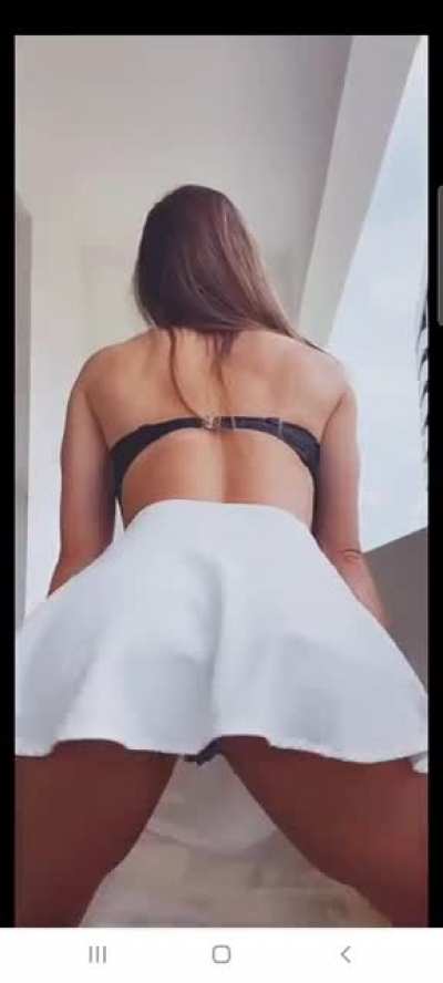 Sarah Caus
