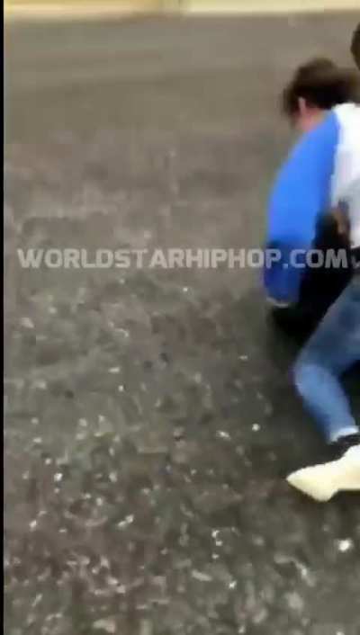 Girl beats up boy
