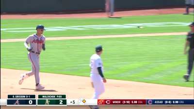 [Highlight] [Highlight] Vaughn Grissom ties the game with a 2-run opposite field homer.