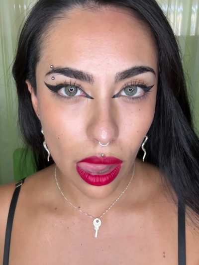 Open your mouth in 3, 2, 1