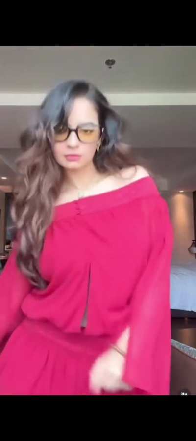 Anushka Sen: Love her going Bold ⚡