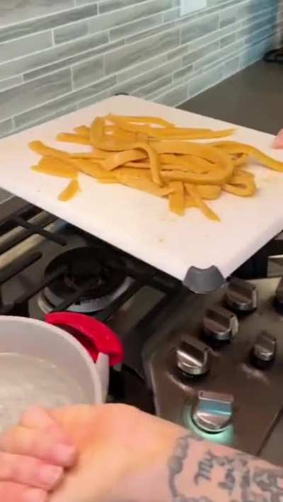 LPT: How to get cancelled by Italy.
