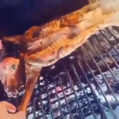 Buena ah&iacute; oscar alimentando a una familia