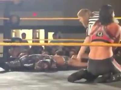 Bianca Belair Is done for even the ref can&rsquo;t resist 😍