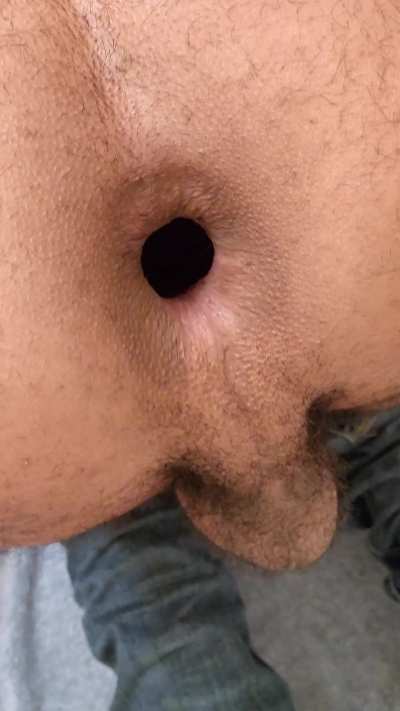 Hands free gape before I shove something in my hole