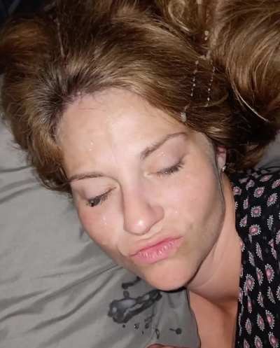 I love waking up to a facial on a Saturday morning