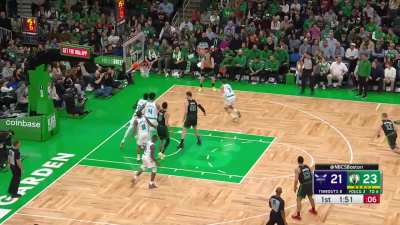 [Highlight] Mike Muscala drains his first three for the Celtics