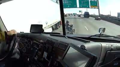 Good guy Trucker blocks for stranded motorcyclist
