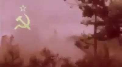 Quem n&atilde;o apoia o comunismo &eacute; tchola