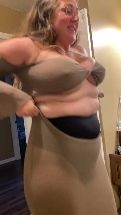 32yo wife