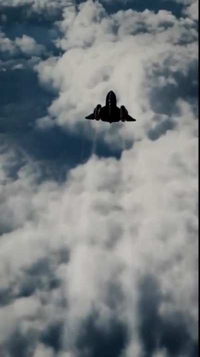 SR-71 lighting it&acirc;s afterburners