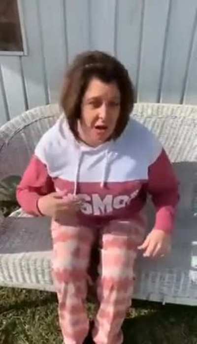 Karen faking COVID vaccine convulsion symptoms