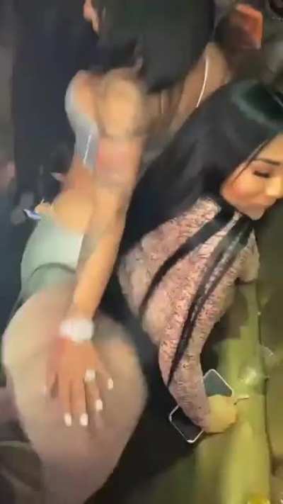She Shake It.
