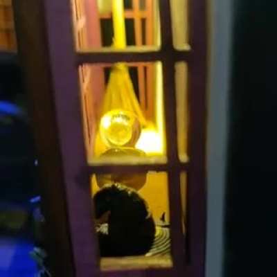 Mini book nook