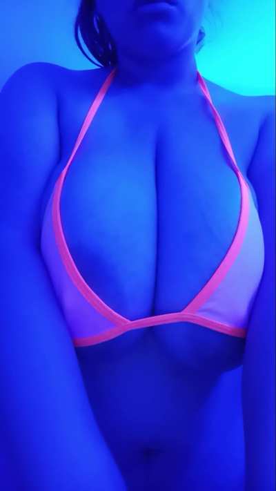 Sexy bikini season 
