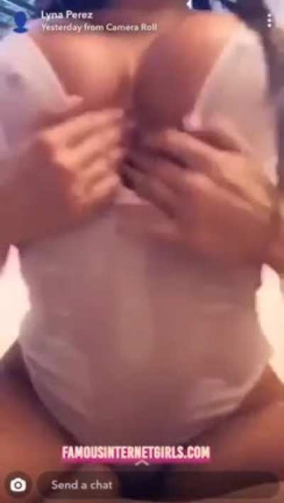 👀