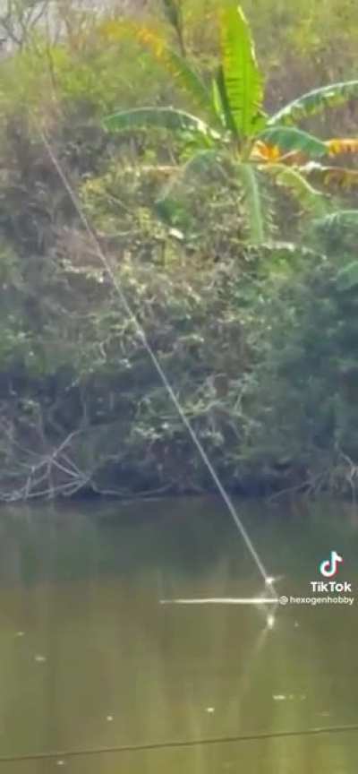 Pay a drone for each fishing session