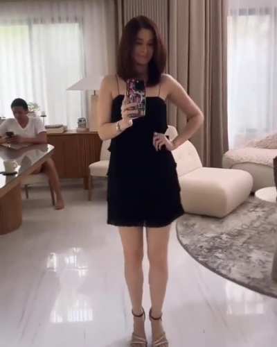 Sunshine Cruz