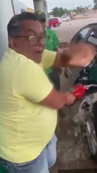cidad&atilde;o de bem agradecido pelo feito do presidente Bolsonaro! chupem esquerdistas do sub!