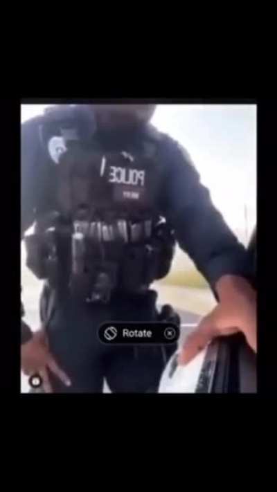 Hello officer 😳