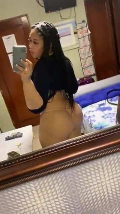 👑