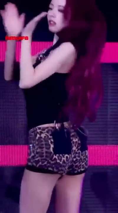 Tight Yuna