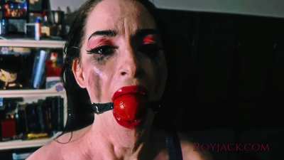 Seraphina&rsquo;s helpless vibrator predicament