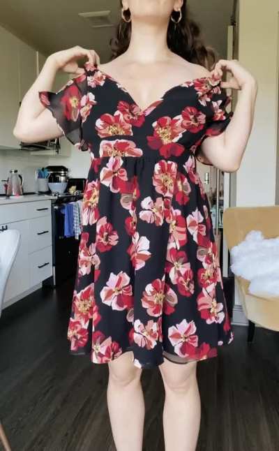 My dress always seems to fall off when you&rsquo;re around