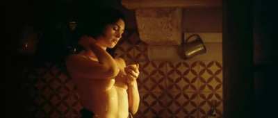 Monica Bellucci in "Mal&egrave;na" (2000)