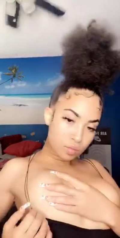 H0n3&yen; Dℹ️🅿️🅿️🅰️ (View HunniesGalore for more content)