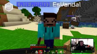 Spanish streamer proceeds to violently teach the fragility of minecraft blocks