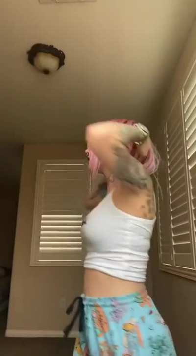 BabyGoth Twerk Hot 🍑😋