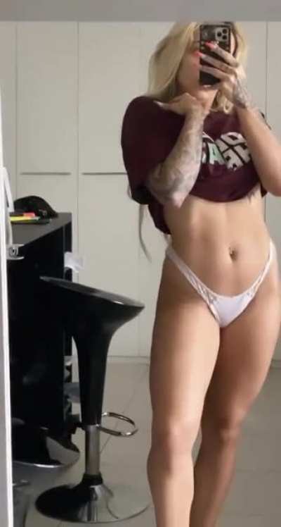 L&oacute;ra (Luiza)