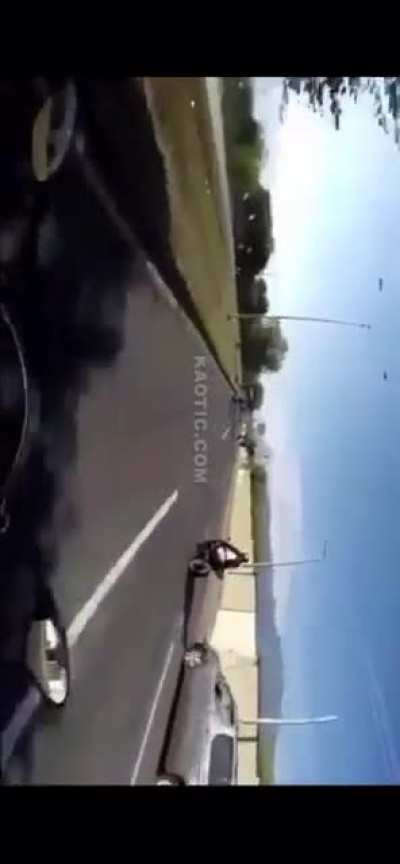 A recipe for disaster. A speeding motorbike and a pedestrian jaywalking while texting. I don&rsquo;t know the condition of these people. Holy shit! (Sorry it&rsquo;s sideways. I can&rsquo;t get it to compress the right way)