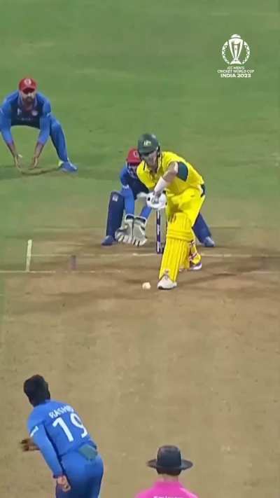 Bro payed test match in ODI🗿 (just for fun, maxi couldn't have done it without him, kudos to Pat) 