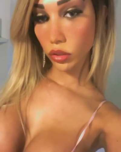 Angelina Foster