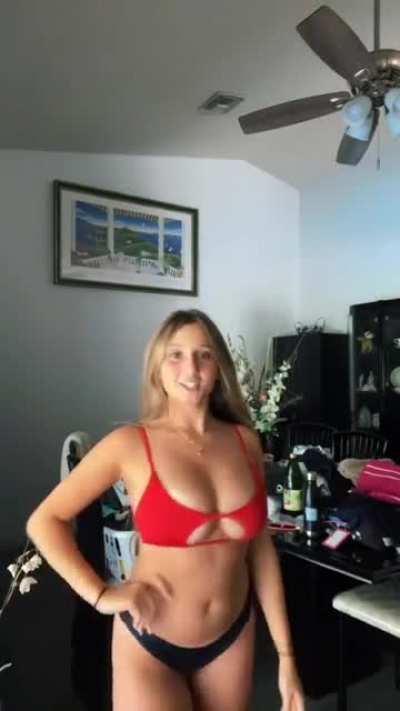 Damn she's so hot and huge cannons
