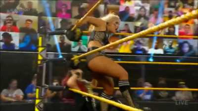 Toni Storm Hip Attacks Io Shirai 3 Times