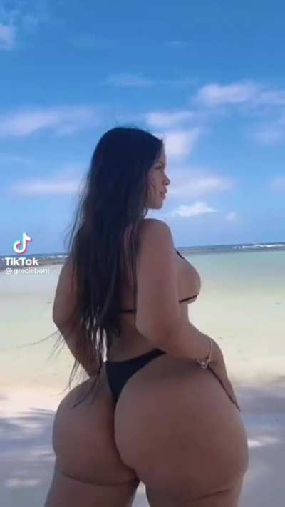Too big?: graciebonr