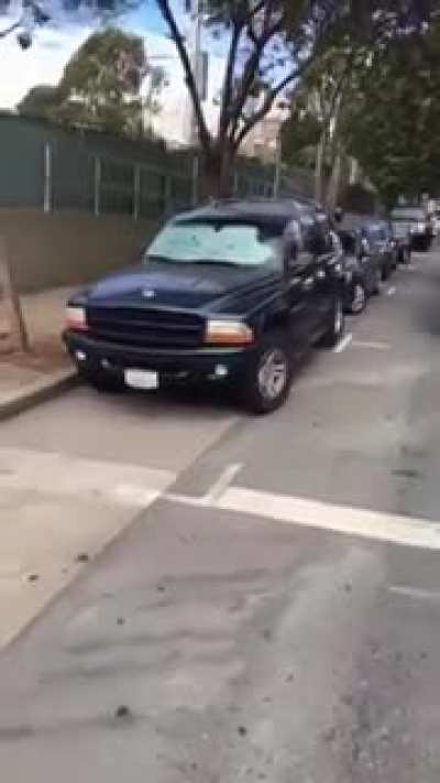 Please don&rsquo;t block traffic