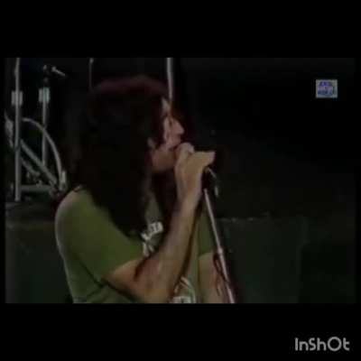 Brasil, Rock in Rio, anos 90: Os "metaleiros" eram a encarna&ccedil;&atilde;o do mal.