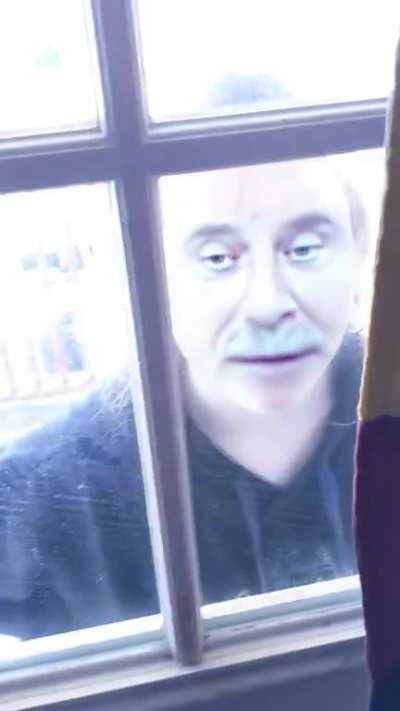 Dr Phil terrorizes me outside my house