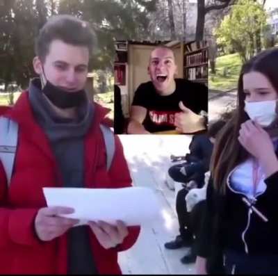 Danas se za svaku budalu zna, a legende se zaboravljaju..